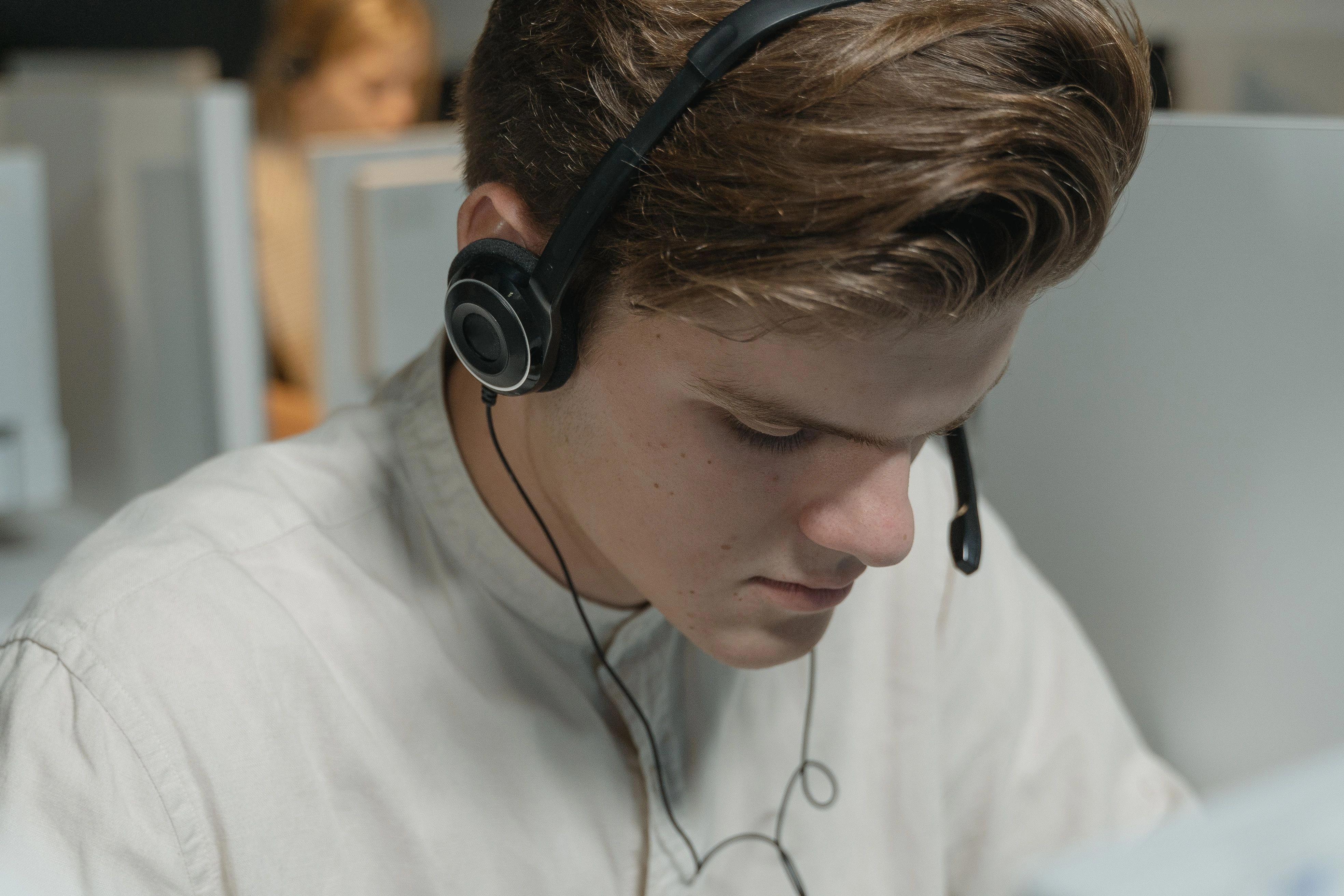 How Startups Can Scale Using Tech Support Outsourcing Solutions